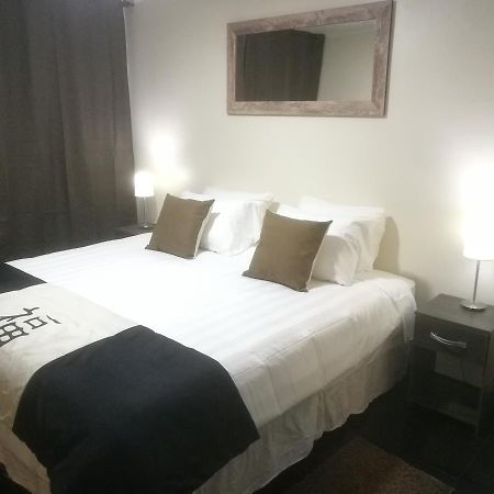 Apartamentos Santiago Centro R&M ภายนอก รูปภาพ